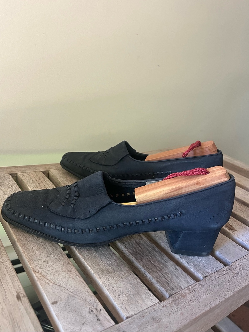 Martinelli Italy Navy Suede Heeled Loafers Size 8 - Vintage!